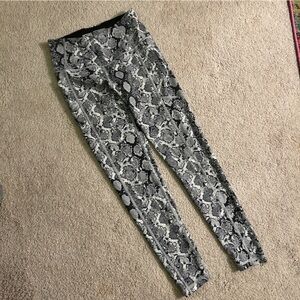 Snakeskin Print Leggings w/ pockets